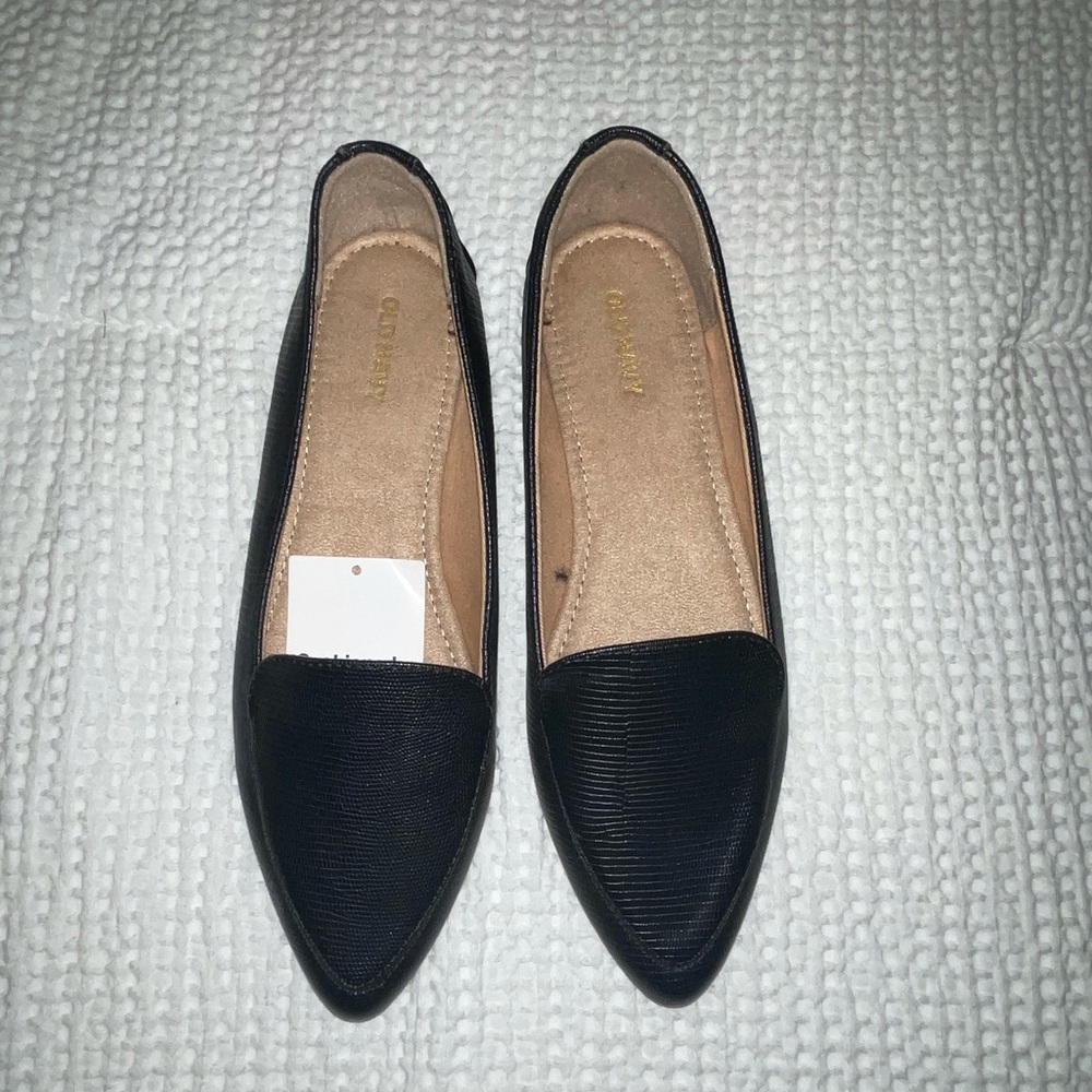 *brand new* old navy black flats - SIZE 7 🖤🖤🖤